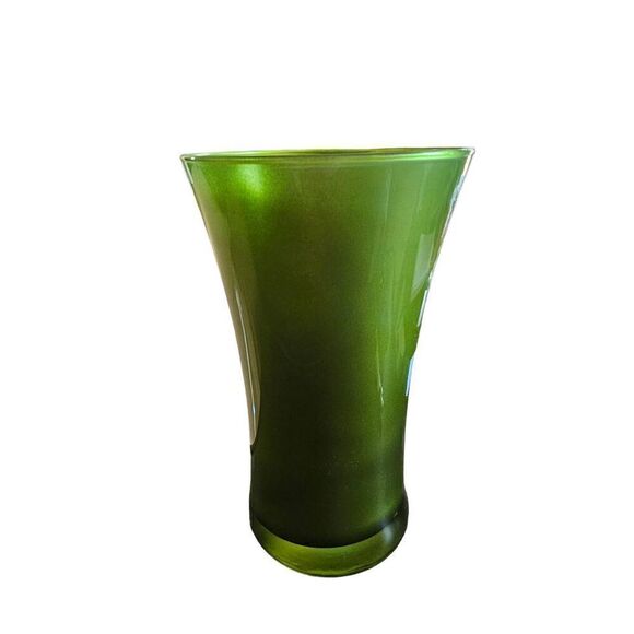 This is an distinctive and eye-grabbing Lime Green Decorative Glass 9" high Cont - Picture 1 of 2